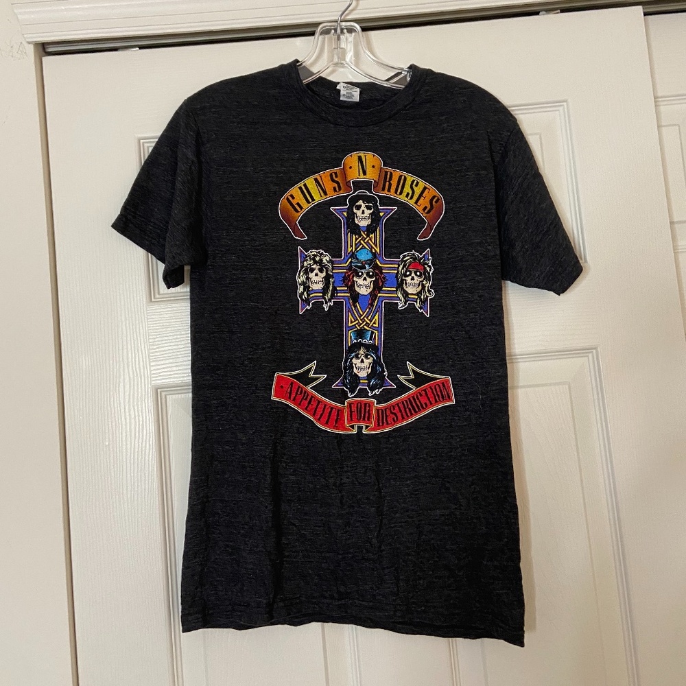 *WORN ONCE* Guns N Roses Graphic Tee